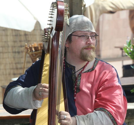 Gotthardt der Barde - Minnesänger aus Süßen gotthardt-der-barde.jpg